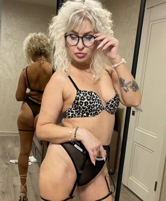 Алина